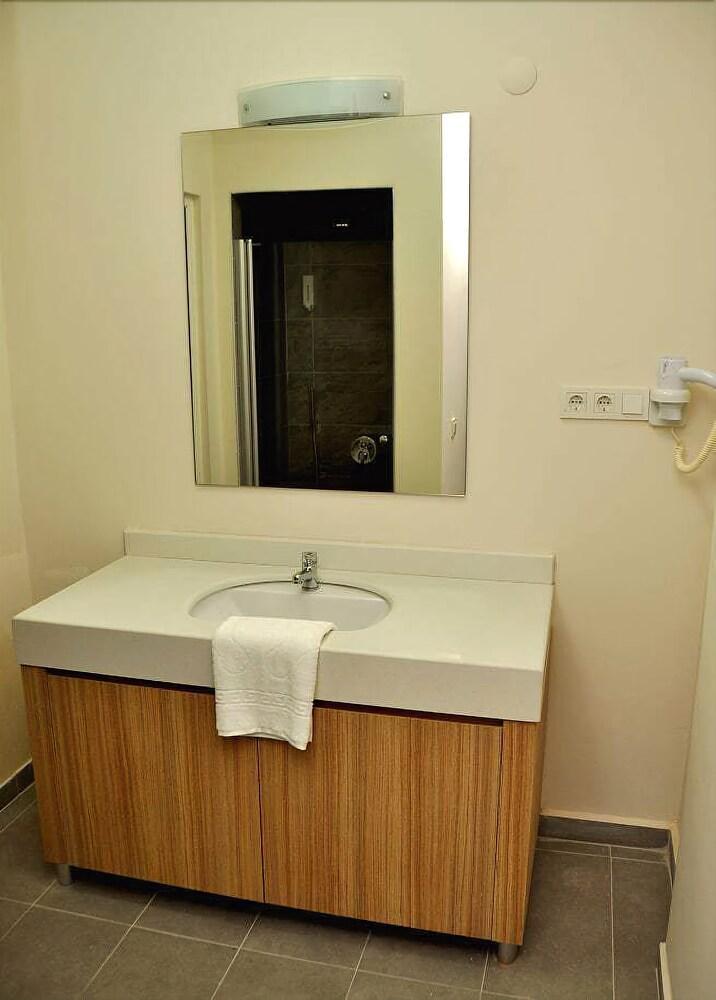Comfort Dört Kişilik Oda